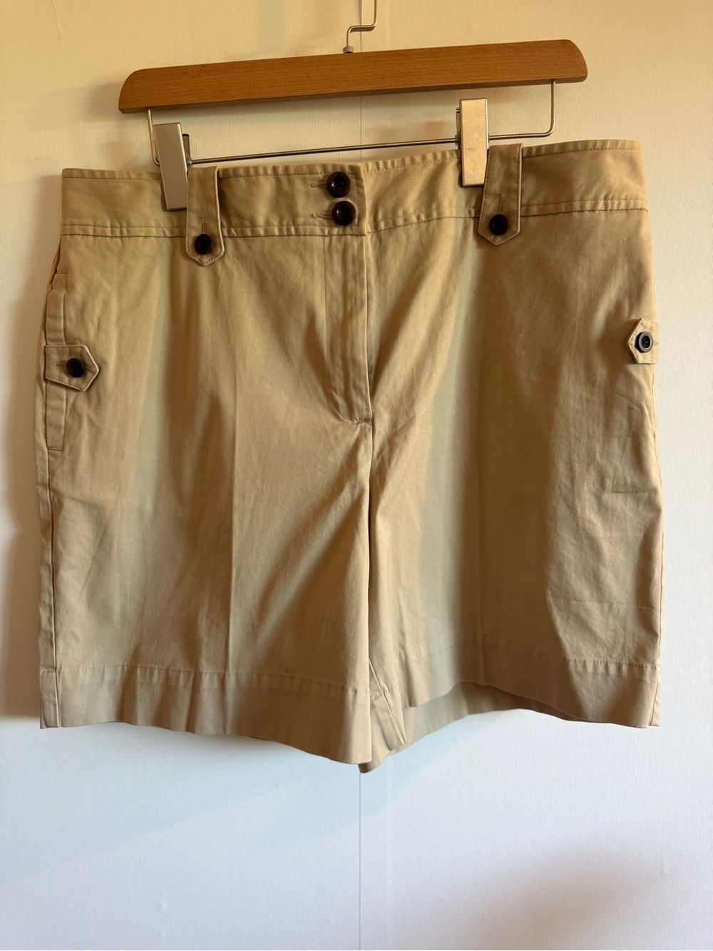 Talbots Khaki Bermuda Shorts Size 14 Cotton Stretch Tan Walking Shorts